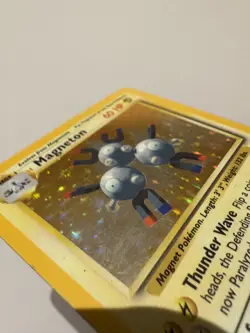 Pokemon TCG Card English Base Set Magneton 9/102 Holo Rare LP/MP - Image 3