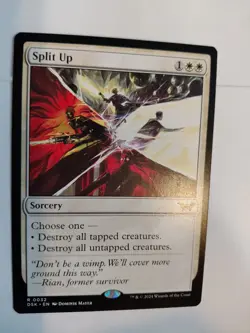 Split Up Duskmourn: House of Horror Regular - Image 1