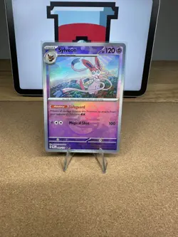 Pokemon TCG Sylveon Master Ball Pattern 040/131 Prismatic Evolutions Holo - Image 1