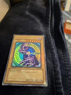 Dark Magician SDY-006 Starter Deck: Yugi 1st Edition - Image 2