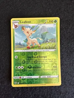 LEAFEON 013/189 REVERSE LUCENTEZZA SIDERALE SPADA E SCUDO CARTA POKEMON ITA - Image 1