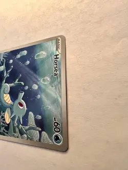 Pokemon TCG Horsea #067/064 Sv: Shrouded Fable Illustration Rare Holo - Image 2