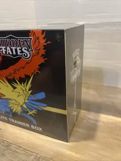 Pokemon TCG Hidden Fates Elite Trainer Box ETB w/ Case. New & Factory Sealed - Image 5