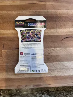 Pokemon TCG: Sword And Shield Booster Pack Sleeve (10 Cards) - Image 1