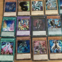 Yu-Gi-Oh Sammlung Bulk Holo Rare Gold Weisser Drache XYZ Himmelshirsch 1st Ed - Image 2