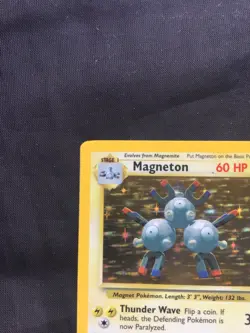 Pokemon Cards: Base Set Rare Holo: Magneton 9/102 - Image 3