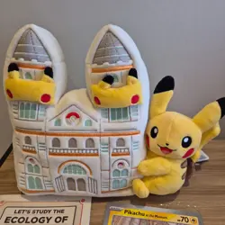 Pokemon x Natural History Museum Pikachu Jumbo Promo Card And Plush - Image 2