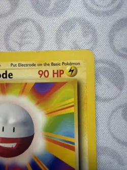 Electrode 18/64 - 1st Edition Jungle Error Misprint - Pokemon Card MP/HP - Image 2