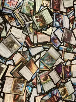 2.5LB Lot of Various Assorted Magic the Gathering Cards TCG in Collectible Box - Image 4