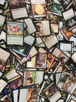 2.5LB Lot of Various Assorted Magic the Gathering Cards TCG in Collectible Box - Image 4