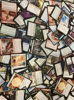 2.5LB Lot of Various Assorted Magic the Gathering Cards TCG in Collectible Box - Image 5