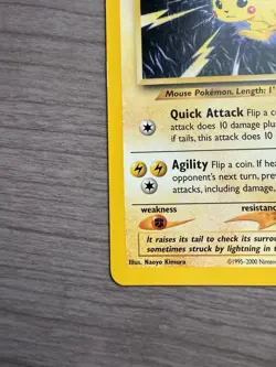 Pokemon TCG Pikachu 70/111 Neo Genesis LP - Image 4