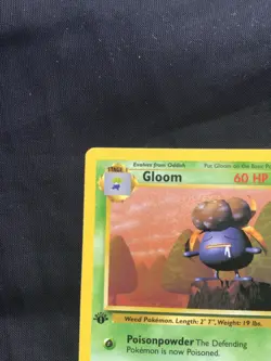 Pokemon Cards: Jungle 1st Edition Uncommon: Gloom 37/64 - Image 2