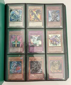Yugioh 55 Foil/600 Card Binder Lot Blue-Eyes White Dragon Red-Eyes Black Dragon - Image 2