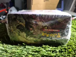 Pokemon Sword & Shield Vivid Voltage Booster Box Factory Sealed 36 Packs (JF44) - Image 4