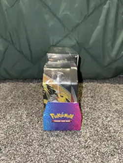 Pokemon Sword & Shield Evolving Skies Elite Trainer Box & tin 2-Pack - Image 4
