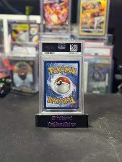 Pokemon TCG Mew VMAX 114/264 Swsh08: Fusion Strike Holo Ultra Rare PSA 10 - Image 2