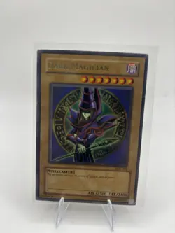 Yu-Gi-Oh! Dark Magician LOB-005 Legend of Blue Eyes Ultra Rare Unlimited - Image 1