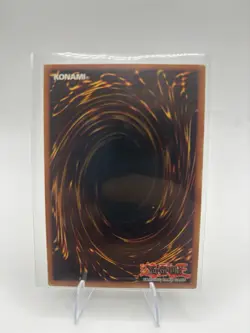 Yu-Gi-Oh! Dark Magician LOB-005 Legend of Blue Eyes Ultra Rare Unlimited - Image 2