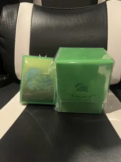 Pokemon TCG Bulbasaur Deck Box + Sleeves - My First Partner Chinese Exclusive - Image 1