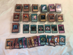 Vintage Yu-Gi-Oh Yugioh Bulk Card Lot 1000+ Commons - Image 1