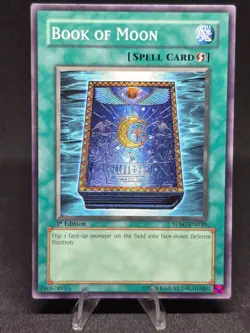 Yu-Gi-Oh! Book of Moon SDSC-EN030 Spellcaster's Command 1st Edition NM - Image 1