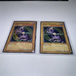 Dark Magician SDY-006 Starter Deck: Yugi Unlimited - 2 Copies MP-/HP+ Condition - Image 1