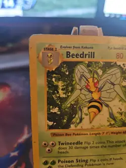 Beedrill Shadowless Base Set 17/102 WOTC 1999 Pokemon Card DMG - Image 2