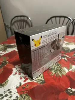 Pokemon TCG: 25th Anniversary Celebrations Elite Trainer Box (2021) 820650809439 - Image 2