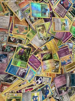 2.5LB Lot of Various Assorted Pokemon Cards Reverse Holo in Collectible SV Box - Image 2