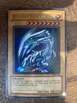 Blue-Eyes White Dragon Ultra Rare SDK-001 Lightly Played Free Shipping - Image 1