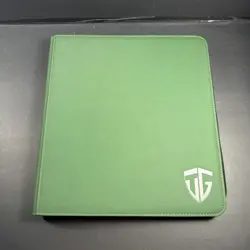 TCGuard - 12 Pocket Zipper Binder - 720 Cards - Green - Side Loading - Image 1