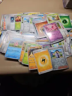 186 Random Pokemon Cards - Image 3