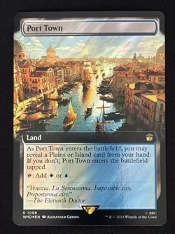1x MTG Port Town (Extended Art) (Surge Foil) - Doctor Who (WHO) #1098 - Magic - Image 1