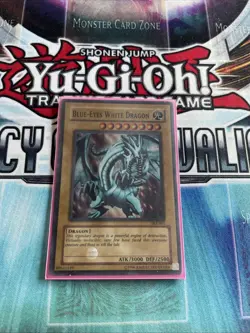 Yugioh - Blue-Eyes White Dragon SKE-001 - Super Rare Unlimited Nm - Image 1