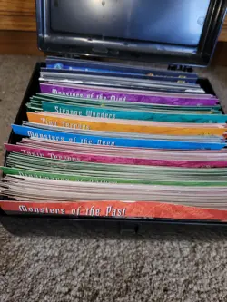 Weird n' Wild Creatures Huge Lot of 531 Large Cards 2 Storage Cases Trading Card - Image 4