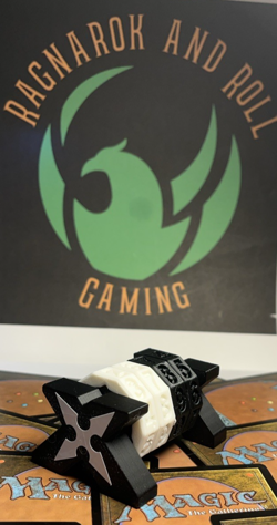 Shuriken Life Counter - 4-Digit Dial | MTG & TCG/Tabletop Games | Black-White - Image 1