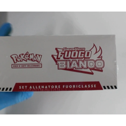 Pokemon Set Allenatore Fuoriclasse ETB Luce Nera e Fuoco Bianco - ITA Sigillati. - Image 2