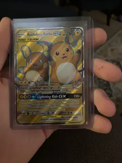 2019 POKEMON SUN & MOON UNIFIED MINDS 220 FULL ART/RAICHU & ALOLAN RAICHU GX - Image 1