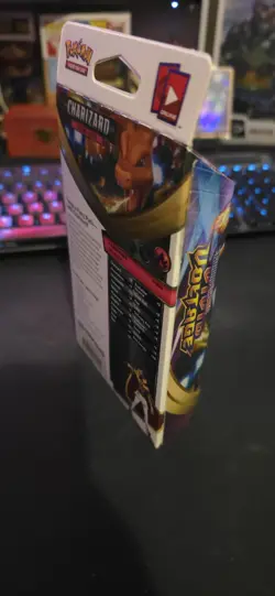 Pokemon Vivid Voltage Charizard Theme Deck Promo Holo in Hand 2020 RARE 820650807572 - Image 2