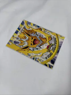 2000 Topps Pokemon TV Series Blue Logo #135 Jolteon Non Holo - Image 5
