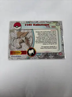 2000 Topps Pokemon TV Series Blue Logo Kabutops #141 - Image 4