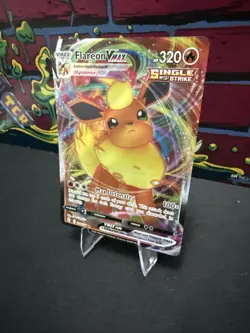 Pokemon TCG Flareon VMAX Full Art Ultra Rare Holo Card 018/203 Evolving Skies - Image 3