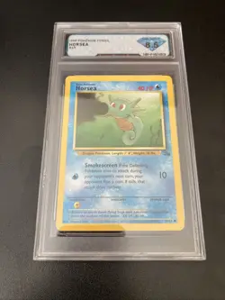 1999 Pokemon Horsea Fossile #49/62 1st Edition NM/Mint 8.5 - Image 1