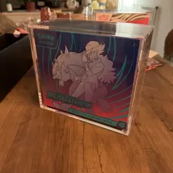 Pokemon TCG - Reisegefahrten - Top-Trainer-Box - Deutsch Neu/OVP/ Acrylglas !!!! - Image 1