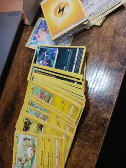 Lot Of Approx 400 POKEMON TRADING Cards. Tcg. - Image 4