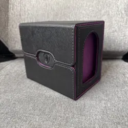 Magic: The Gathering Commander All In One Deck Box, with Single Card Hardcase - Image 1