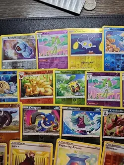 Yellow Boarder Pokemon Card Lot #2 All Holo And Reverse Holos Nm - Image 4