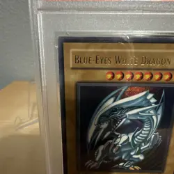 2002 Yu-Gi-Oh! Blue-Eyes White Dragon SDK-001 1st Edition PSA 7 - Image 2