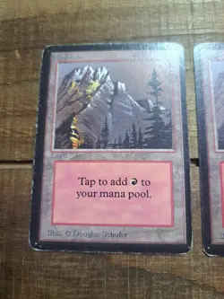 MTG - 2x BETA Edition - Mountain Basic Land - - Image 2